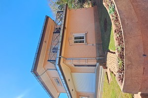 Villa d'architecte à Antananarivo Ambohidratrimo